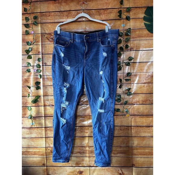 Torrid Bombshell Skinny Denim Jeans Med Wash Distressed Stretch Sz 20S - Picture 1 of 7